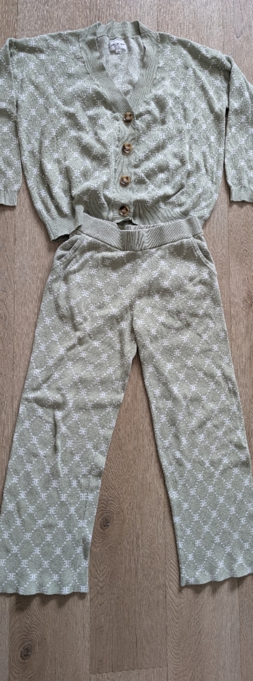 ellandemm Women’s Sage Monogram Cardigan & Pants Set